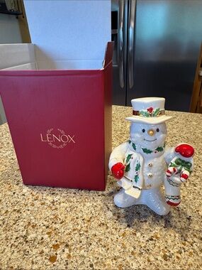 NIP NWT 2023 Lenox Happy Holly Days Snowman Figurine